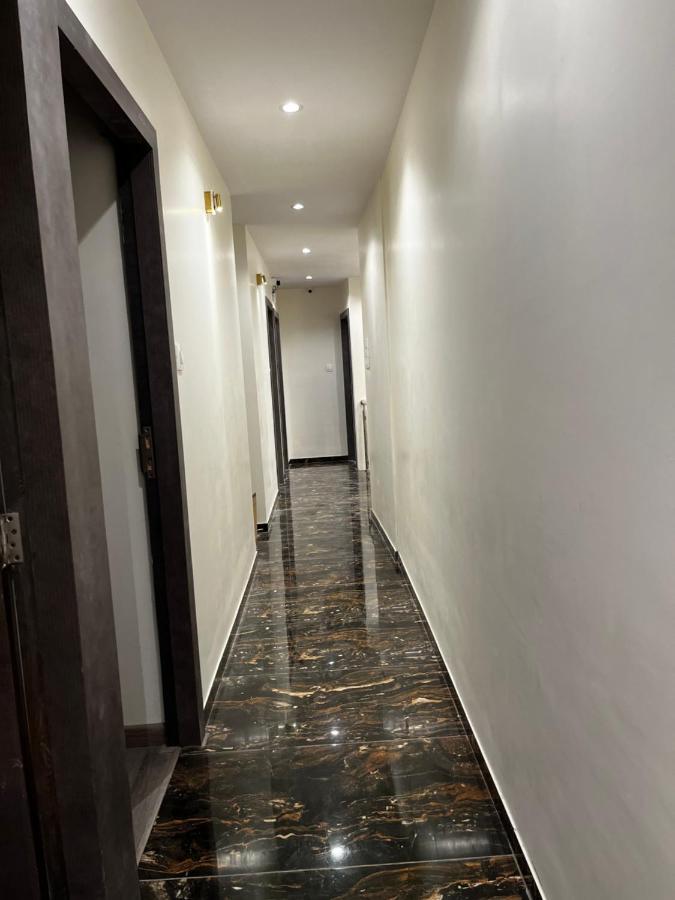 Hotel Classio Andheri - Near Dn Nagar Metro Station Mumbai Exterior foto
