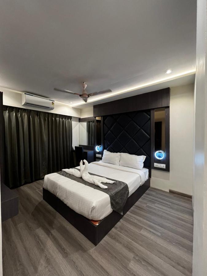 Hotel Classio Andheri - Near Dn Nagar Metro Station Mumbai Exterior foto